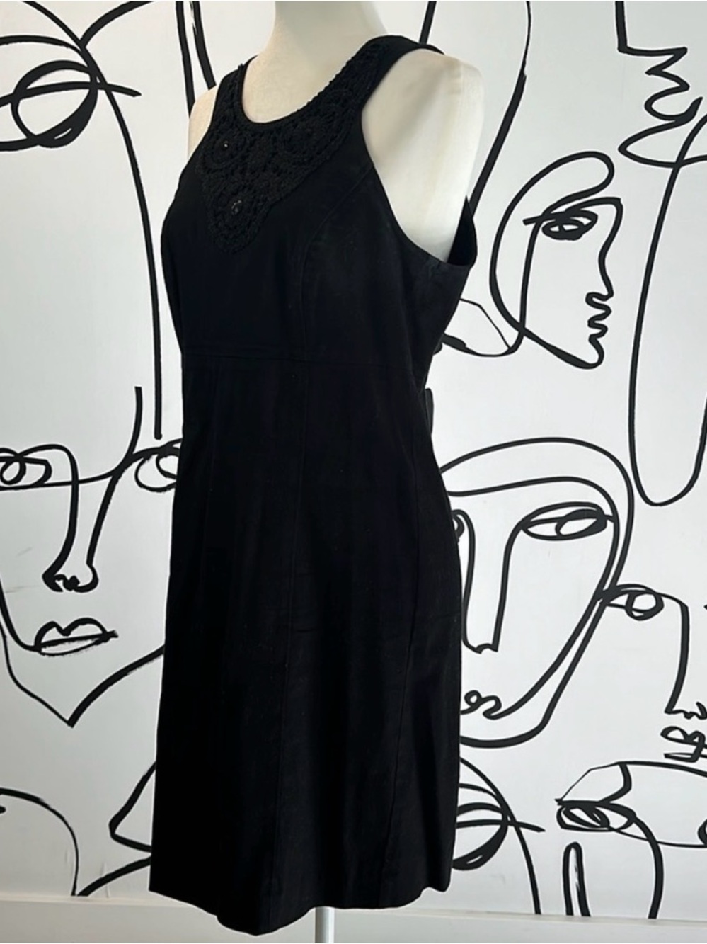 By Laundry Black elegant dress with special detail.